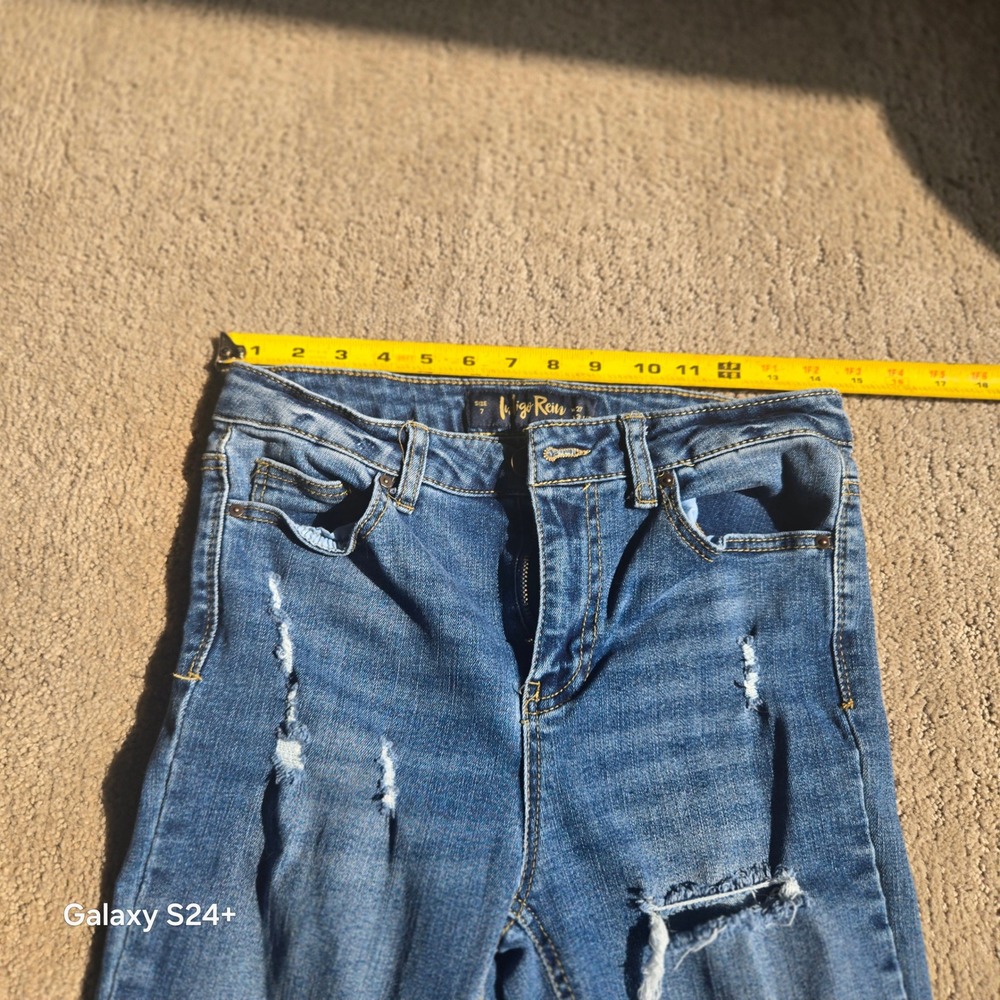 Indigo Rein Womens Distressed Flare Jeans Blue Medium Wash Shredded Knee Size 7 - Picture 4 of 6